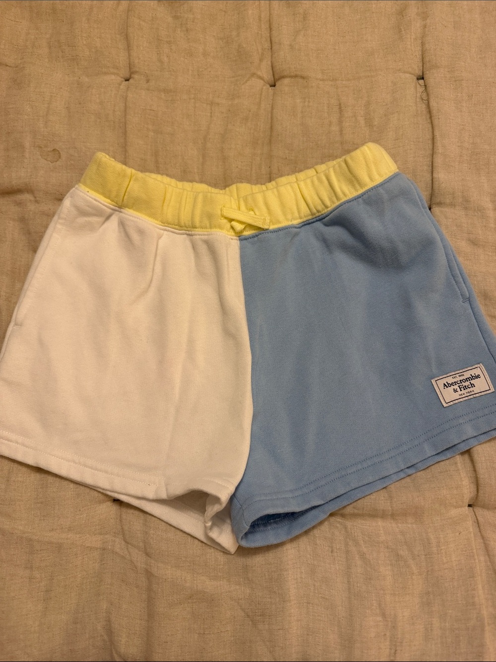 Abercrombie kids lot 13/14 - Picture 3 of 4